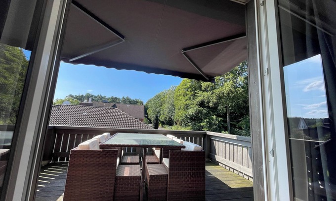 Hagenburg Apartment | 3 bedrooms l Steinhuder Meer l South-facing balcony l Forest view l Refurbished