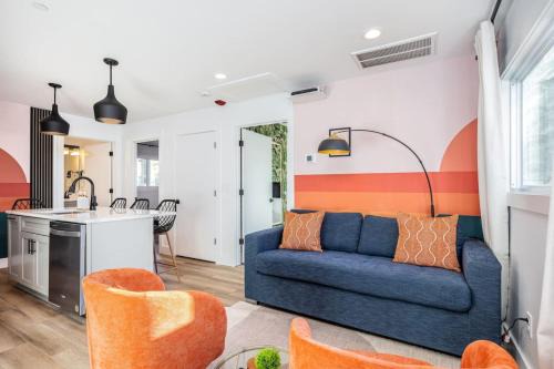 Hillsboro Village Apartment | 3 Beds Condo WALK to Hillsboro Village, Belmont