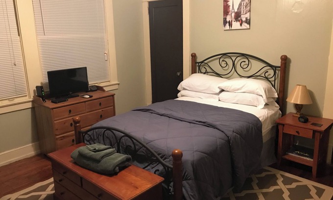 Selma House | 3 BR 2 Bath in Selma Historic District