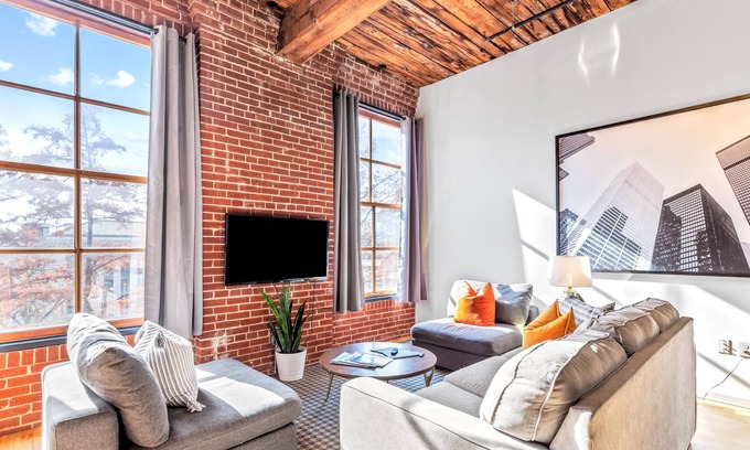 Downtown West Apartment | 3 BR DWTN Loft✦Walk to Attractions✦Pet Friendly