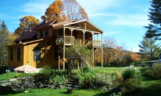 Moretown Apartment | 3 Covered Bridges Guesthouse 2 bedroom apartment