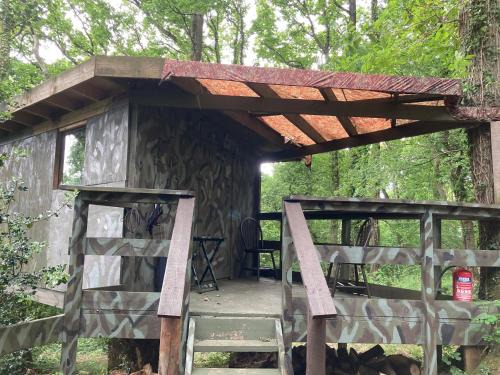Longhope House | 3 Guests - Pet Friendly - Grid Tree-House