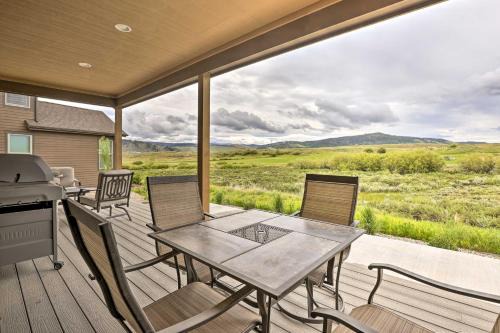 Grand Elk Ranch House | 3 Mi to Granby Ranch Home with Hot Tub and Mtn Views!