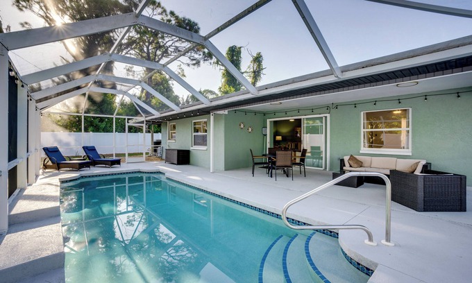 South Venice House | 3 Mi to Manasota Key: Stylish Single-Story Home!