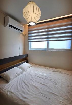 Cheongpa-dong Apartment | 3 minutes walk from Seoul station, new building, Raon402