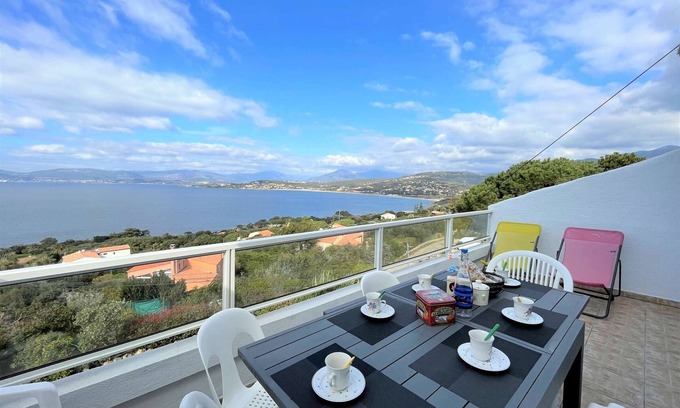 Isolella Apartment | 3-room apt with terrace and sea view, 500m from the beach