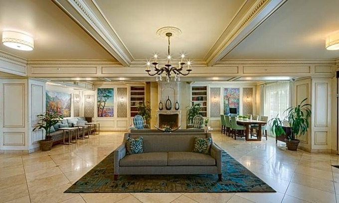 Seal Beach Hotel | 3-Star Hotel ∙ Ayres Hotel Seal Beach