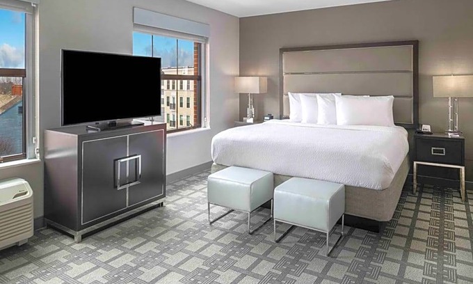 Portsmouth Hotel | 3-Star Hotel ∙ Residence Inn by Marriott Portsmouth Downtown