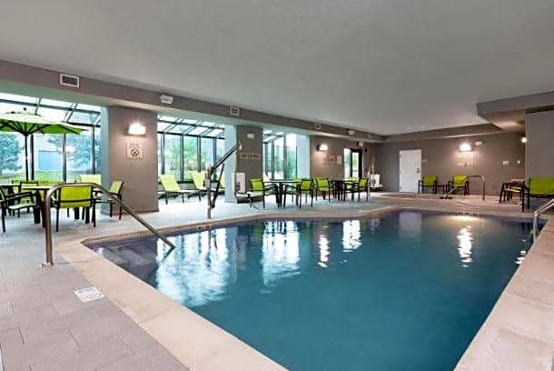 Auburn Hills Hotel | 3-Star Hotel ∙ SpringHill Suites Detroit Auburn Hills
