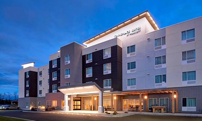 Forest Hills Hotel | 3-Star Hotel ∙ TownePlace Suites by Marriott Grand Rapids Airport