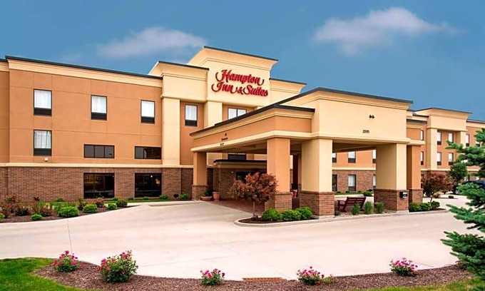 Crawfordsville Hotel | 3-Star Hotel ∙ Hampton Inn & Suites Crawfordsville