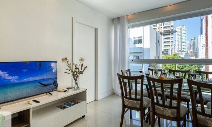 Centro Apartment | 3 suites with air conditioning, hot tub, garage