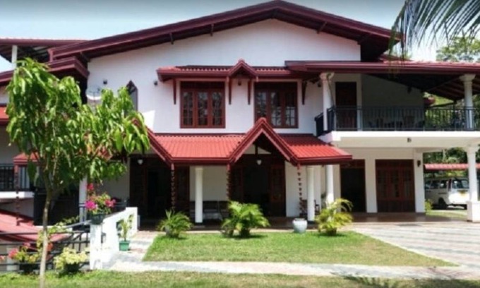 Hikkaduwa Villa | 300 m² Villa ∙ 5 bedrooms ∙ 10 guests