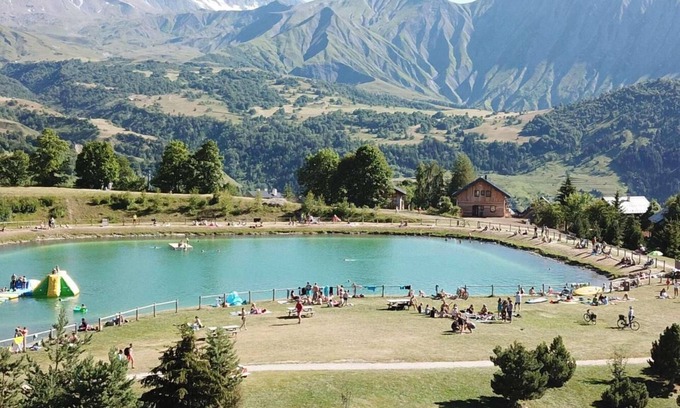 Albiez-le-Vieux Apartment | 300m from ski slopes, Ground floor, parking, tv, ski locker, 80m², Albiez Montrond