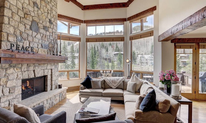 Gore Creek Place House | 301 m² House ∙ 4 bedrooms ∙ 10 guests