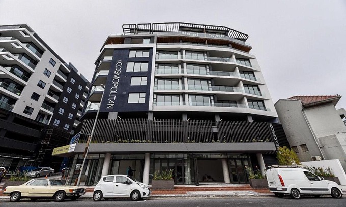 Sea Point Apartment | 303 Cosmopolitan