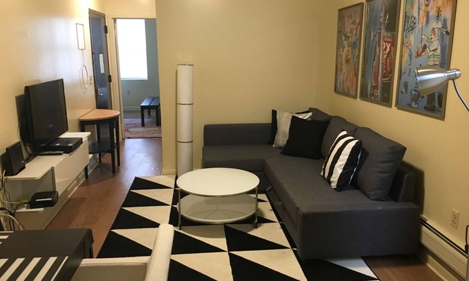 Union City Apartment | 317 8th 1R Amazing NYC family apartment 20 mins from Times Square