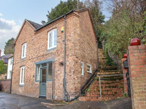 Ironbridge House | 32 Church Hill