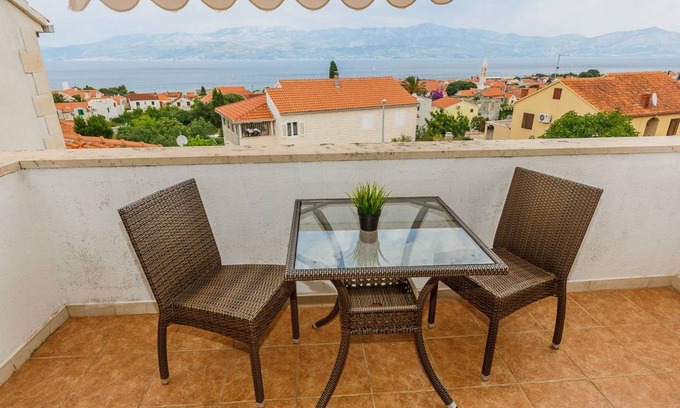 Supetar Apartment | 32 m² Apartment ∙ 1 bedroom ∙ 2 guests