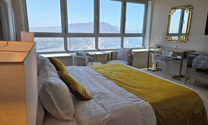 Hai Omaria Apartment | 360° Sea View & Oran 5* 230m² Luxury
