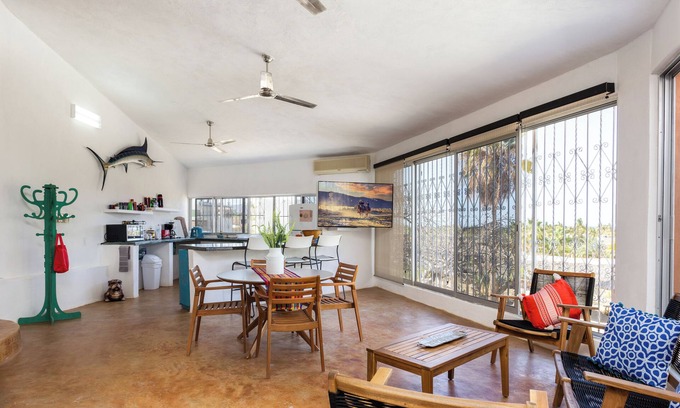 Los Barriles House | 3bdr 2 bath Downtown Home for 9 guests with ocean and palm trees views.