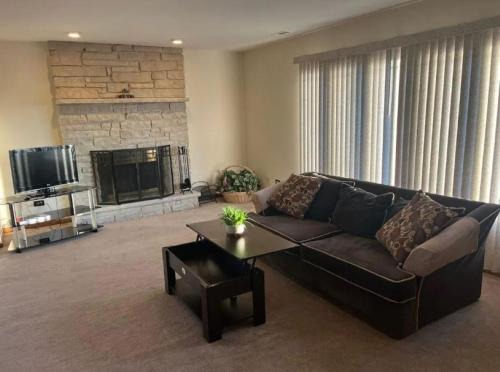 Niles Apartment | 3BR-2BA Deluxe Apartment with Fireplace and Balcony