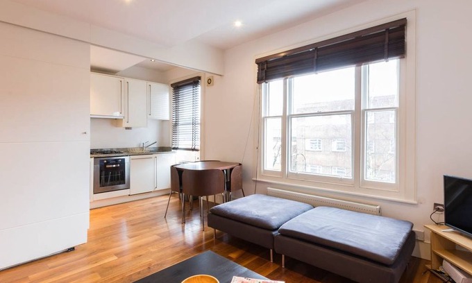 South Hampstead Apartment | 3BR apartment in great Swiss Cottage location