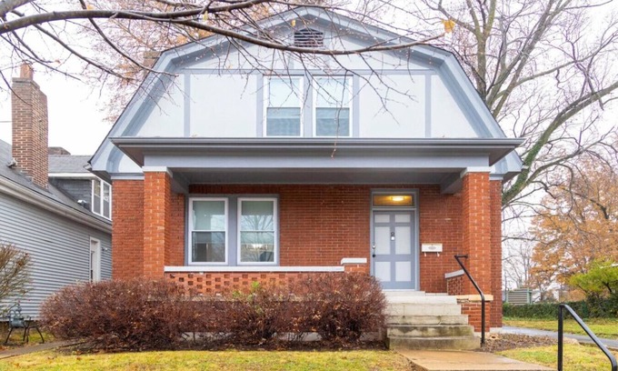 Clayton-Tamm Apartment | 3BR Dogtown Bungalow |Office + Bar