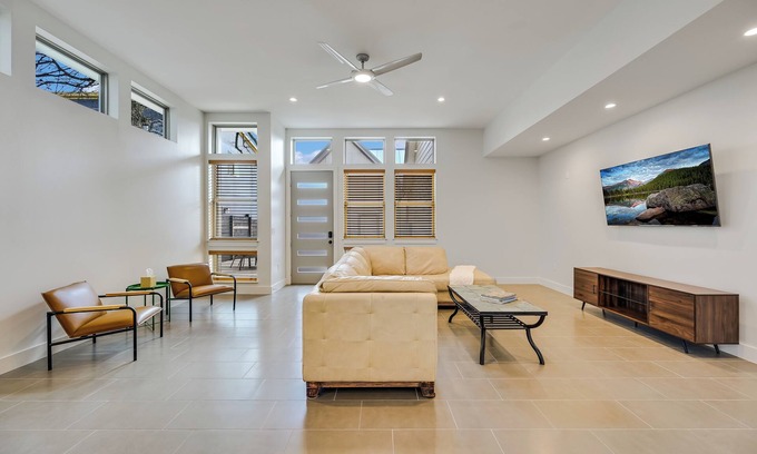 Central East Austin House | 3BR East Side Scene, Downtown & UT Events
