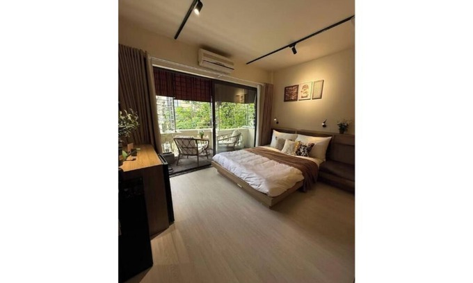 Van Mieu Apartment | 3BR3BA FreeLaudry-Gym-Desk-CoffeBar-2'to Train St.