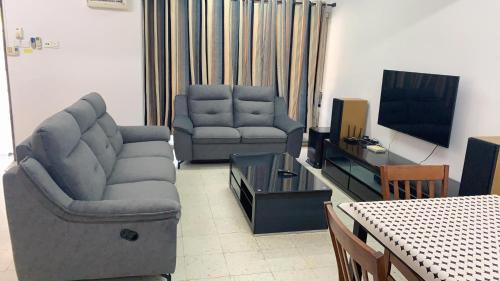 Bukit Jalil House | 3R 7pax Landed Comfy 5 Star Bed