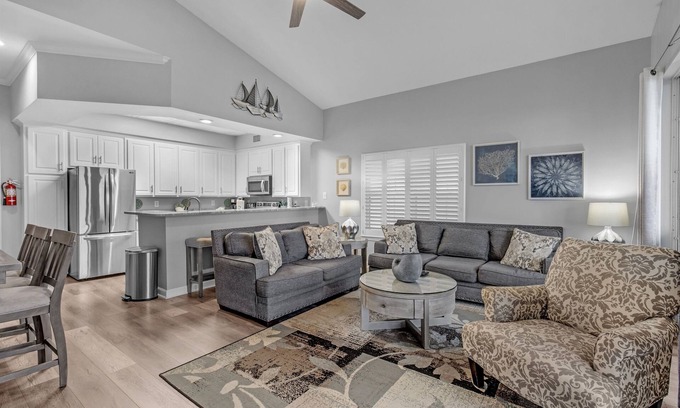 Dauphin Island Condo | 3rd Floor~Luxury~2 Bedroom~Beachfront