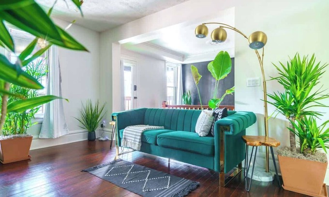 Short North House | 4,500+ Reviews - PRIME Location - Parking Free