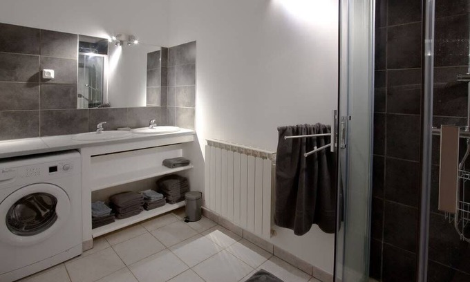 Entrepierres House | 4* 8P gite in the nature-heated swimming pool