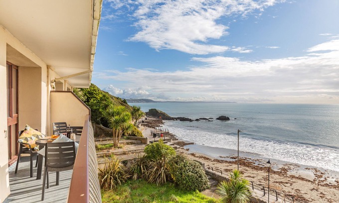 Looe House | 4 Admiralty Court - Three Bedroom House, Sleeps 6