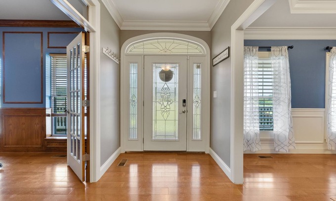 Eureka House | 4 bedroom 5 bath countryside beauty!