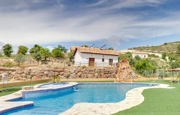 Arenas del Rey House | 4 bedroom accommodation in Arenas del Rey