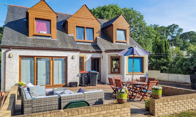 Castle Douglas Cottage | 4 bedroom accommodation in Gelston, near Castle Douglas