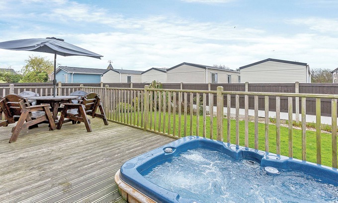 Llanasa Ski Chalet | 4 bedroom accommodation in Talacre, Holywell