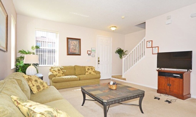 Windwood Bay Villa | 4 bedroom accommodation in Davenport