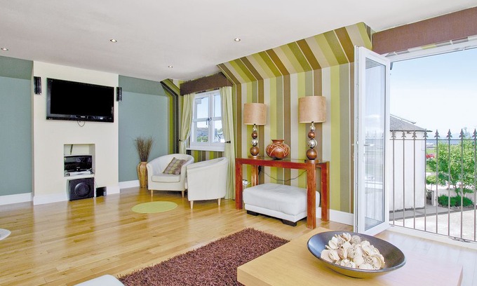 Maidens Cabin | 4 bedroom accommodation in Maidens