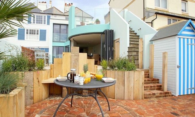 Sandgate House | 4 bedroom accommodation in Sandgate