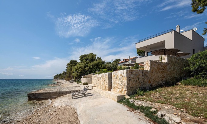 Petrcane House | 4 bedroom cozy home in Petrcane