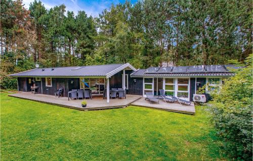 Klint House | 4 Bedroom Cozy Home In Nykøbing Sj