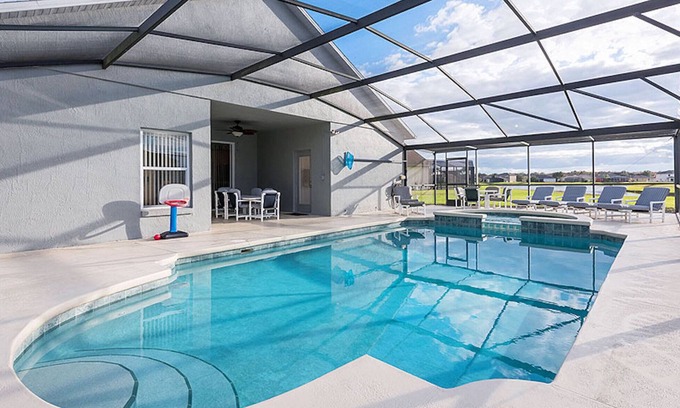 Crescent Lakes House | 4 Bedroom√ Gated√ On Lake√ Big Pool-Sun Deck√ Solar Heated√ Easy for Parks√