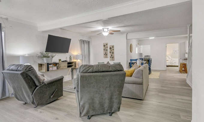 Nederland House | 4 bedroom home in Nederland