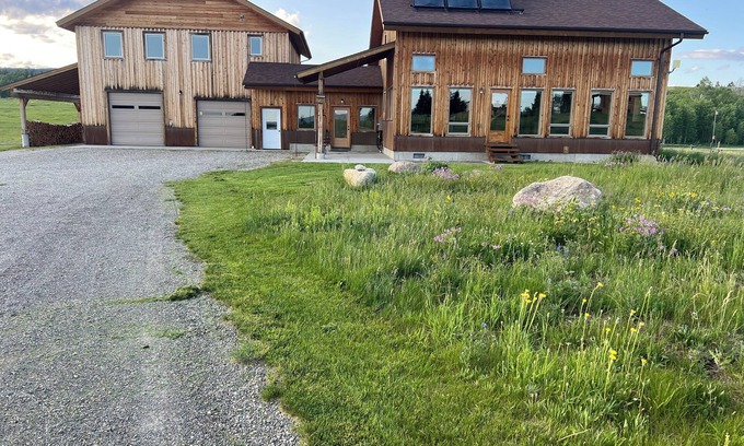 West Yellowstone House | 4-bedroom house in West Yellowstone on the way to Big Sky and Bozeman