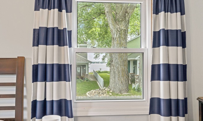 Clear Lake House | 4-bedroom house in brilliant Clear Lake with AC, WiFi. Enjoy your stay