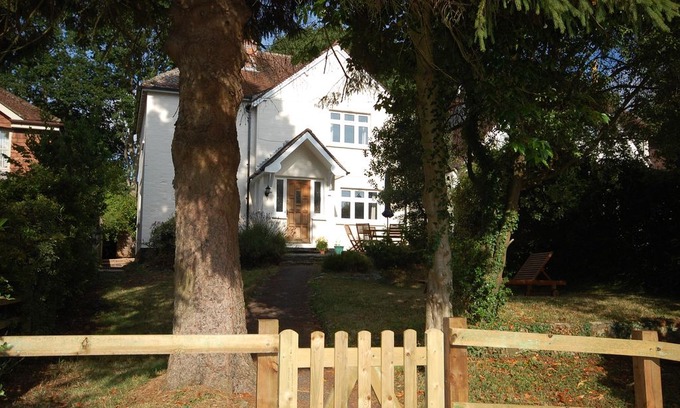 Studland House | 4 bedroom House in Studland - DC046