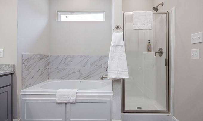 Independence House | 4-bedroom house in superb Independence with AC